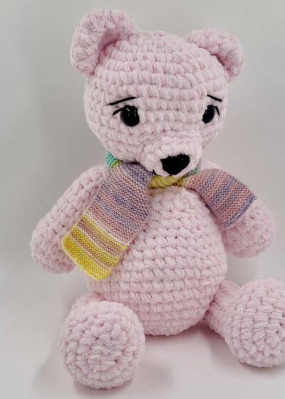 Sidonie Amigurumi oursonne fait main en fil Pingo - Sylïa Créations